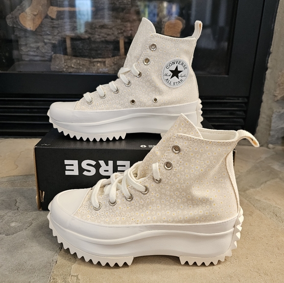 New Converse Run Star Hike Platform Sneaker Daisy Design - Picture 2 of 4